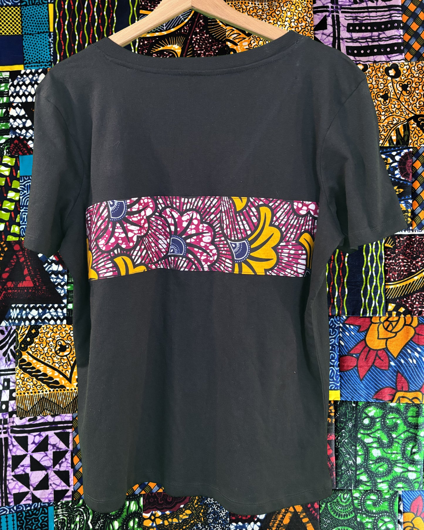 T-shirt en V avec Tissu Wax