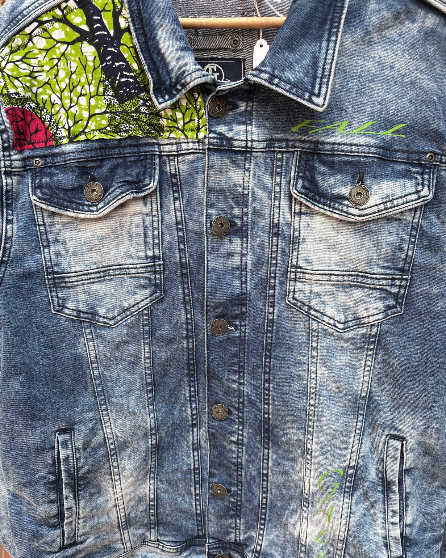 Veste en Jean Upcycling avec du wax